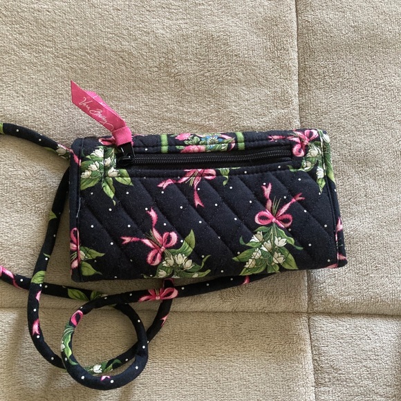 Clothes - Picture 9 of 9